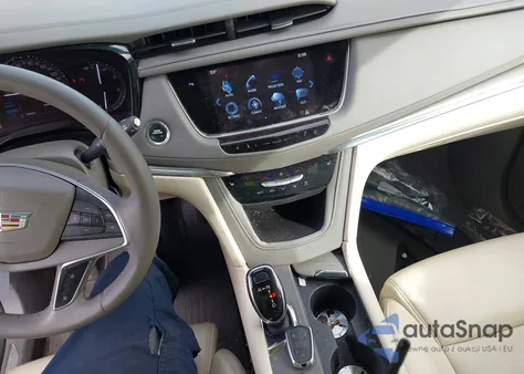 2017 Cadillac Xt5 Luxury z USA, uszkodzony, nr VIN 1GYKNBRS5HZ106388